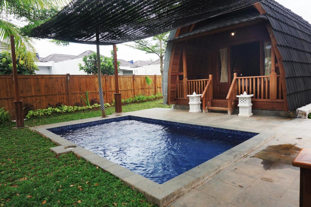 Collection O 9 Villa Ubud Anyer Εξωτερικό φωτογραφία